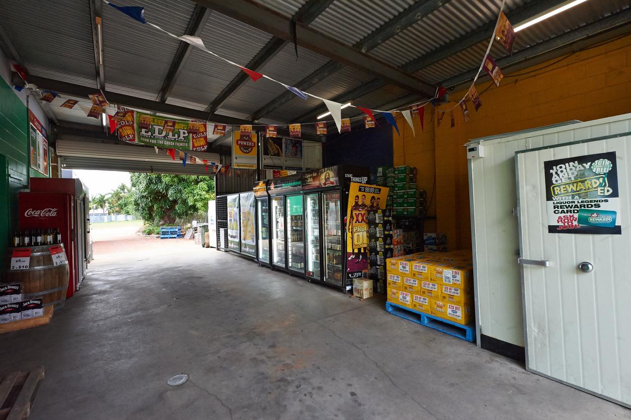 Commercial Hotel Charters Towers Exterior photo